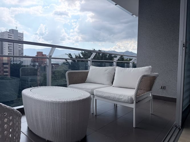 Apartamento de 2 alcobas en arriendo en El Poblado, Medellín, 116 m² · foto 18 de 18
