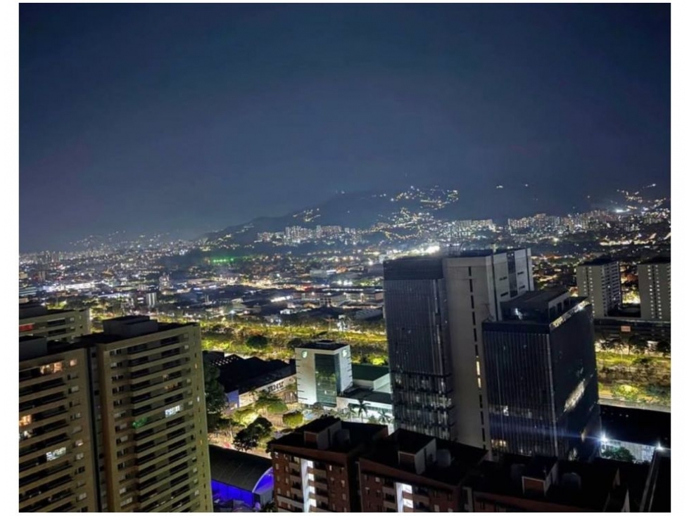 Apartamento en venta en El Poblado, Medellín · foto 14 de 15