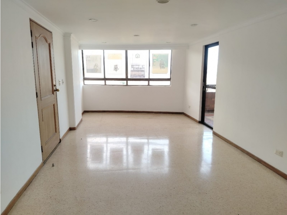 Apartamento en arriendo en La Castellana, Medellín · foto 5 de 16