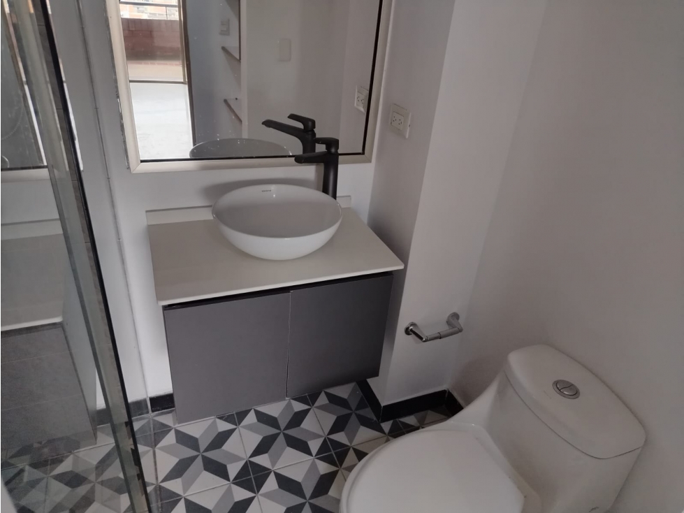 Apartamento en arriendo en La Castellana, Medellín · foto 9 de 16