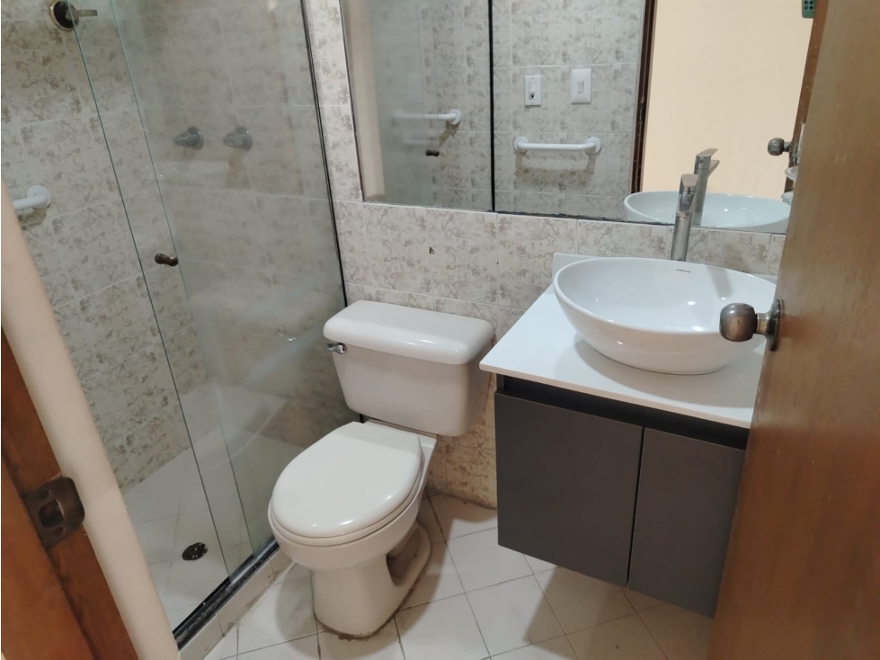 Apartamento en arriendo en La Castellana, Medellín · foto 12 de 16