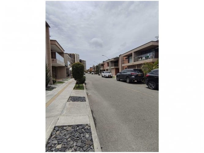 Casa de 3 alcobas en venta en San Antonio De Pereira, Rionegro, 160 m² · foto 2 de 24