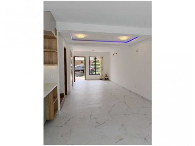 Casa de 3 alcobas en venta en San Antonio De Pereira, Rionegro, 160 m² · foto 4 de 24
