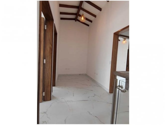 Casa de 3 alcobas en venta en San Antonio De Pereira, Rionegro, 160 m² · foto 15 de 24
