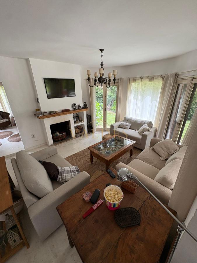 Chalet en Tenis Ranch en Alquiler Anual · Foto 8