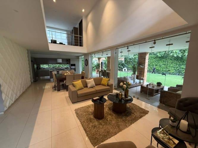 Casa de 4 alcobas en venta en Terrazas De Menzuli, Floridablanca, 424 m² · foto 3 de 21