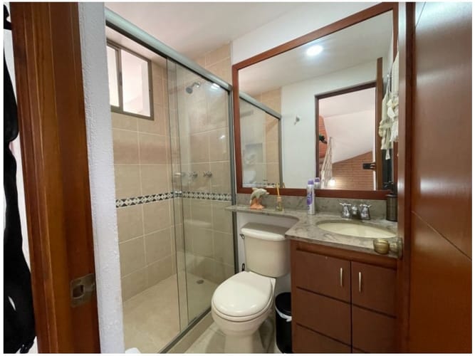 Casa de 3 alcobas en venta en Obrero, Envigado, 164 m² · foto 11 de 17
