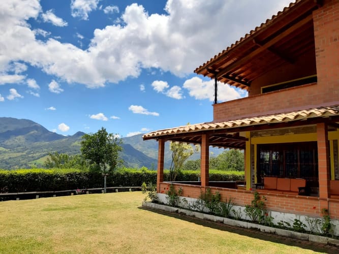 Finca en venta en Actividad Multiple, Copacabana, 3700 m² · foto 6 de 24