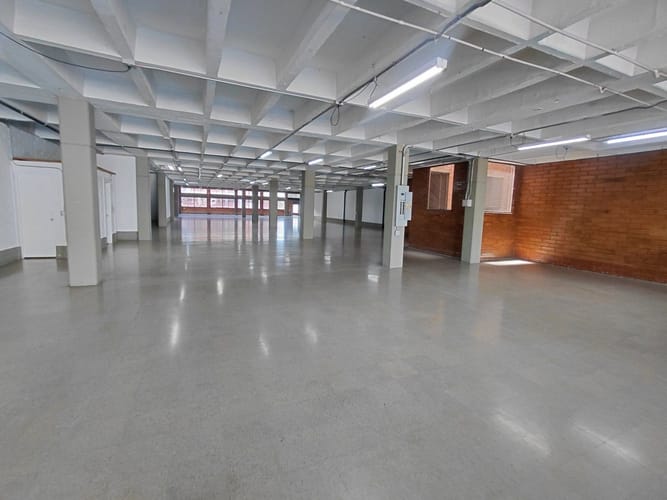 Local en arriendo en Santa Fe, Medellín, 870 m² · foto 2 de 19