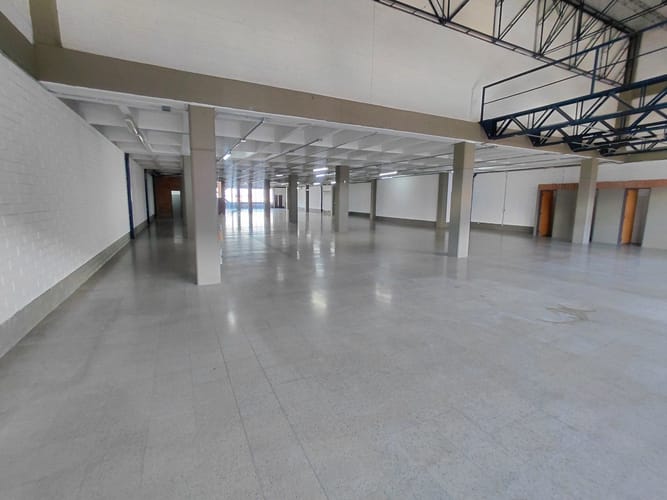 Local en arriendo en Santa Fe, Medellín, 870 m² · foto 14 de 19