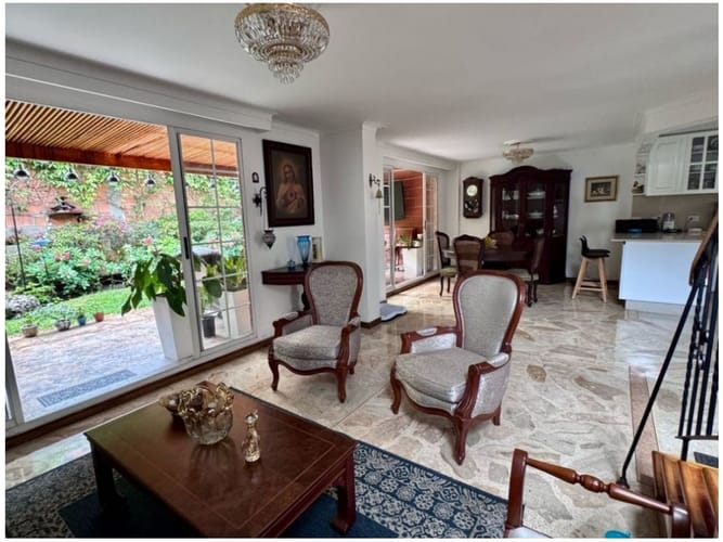 Casa de 3 alcobas en venta en Cerros De Guadalcanal, Envigado, 163 m² · foto 6 de 24