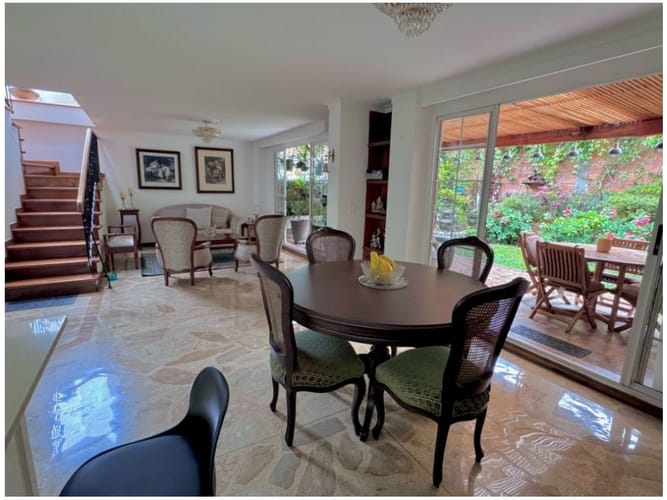 Casa de 3 alcobas en venta en Cerros De Guadalcanal, Envigado, 163 m² · foto 11 de 24
