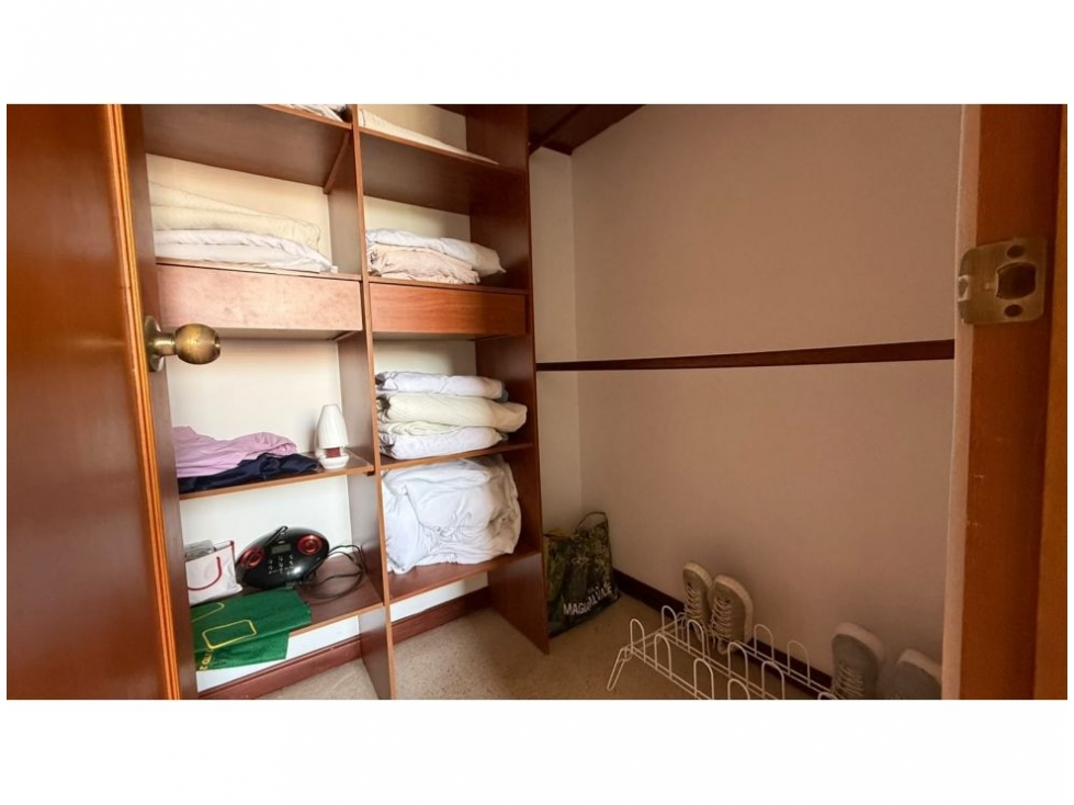 Apartamento en venta en El Portal, Envigado · foto 17 de 24