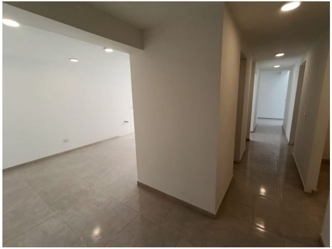 Casa de 3 alcobas en venta en Estadio, Medellín, 123 m² · foto 9 de 24