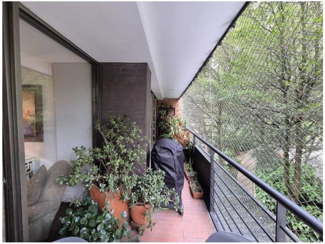 Apartamento de 3 alcobas en venta en Los Naranjos, Medellín, 136 m² · foto 2 de 20