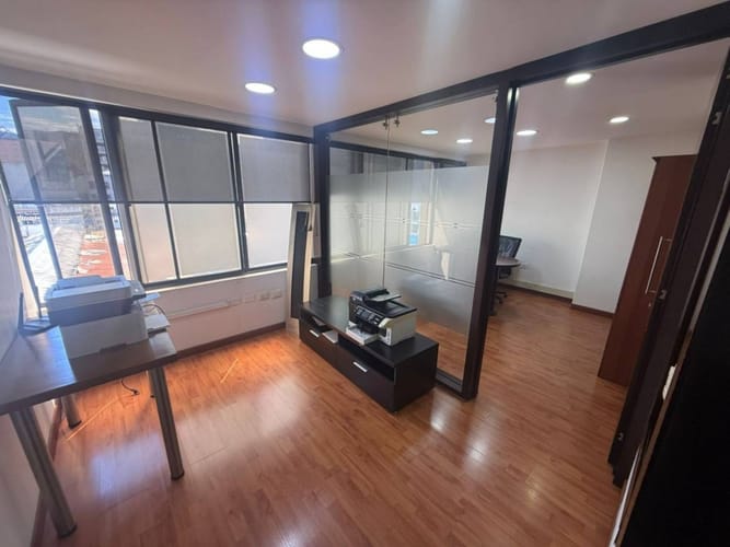 Oficina en venta en Centro, Bucaramanga, 122 m² · foto 3 de 7