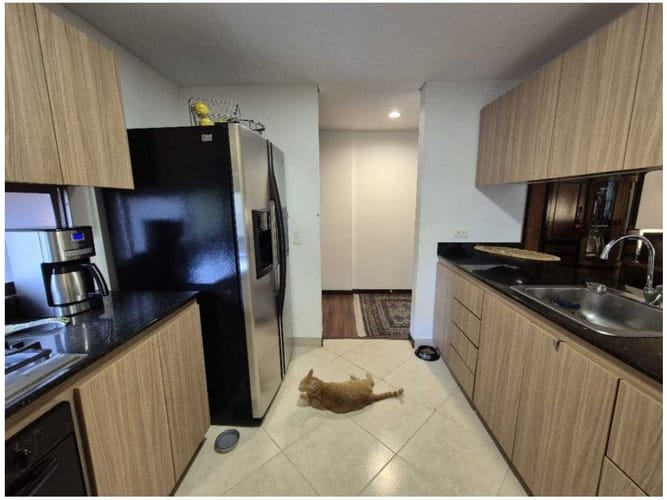 Apartamento de 3 alcobas en venta en Los Naranjos, Medellín, 136 m² · foto 9 de 20