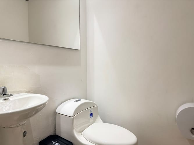 Consultorio en venta en El Poblado, Medellín, 205 m² · foto 20 de 20