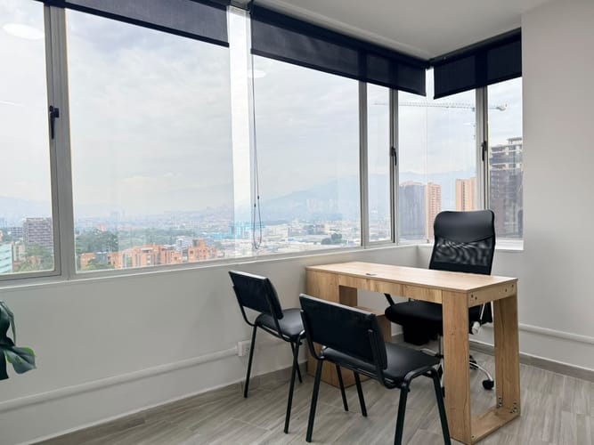 Consultorio en venta en El Poblado, Medellín, 205 m² · foto 9 de 20