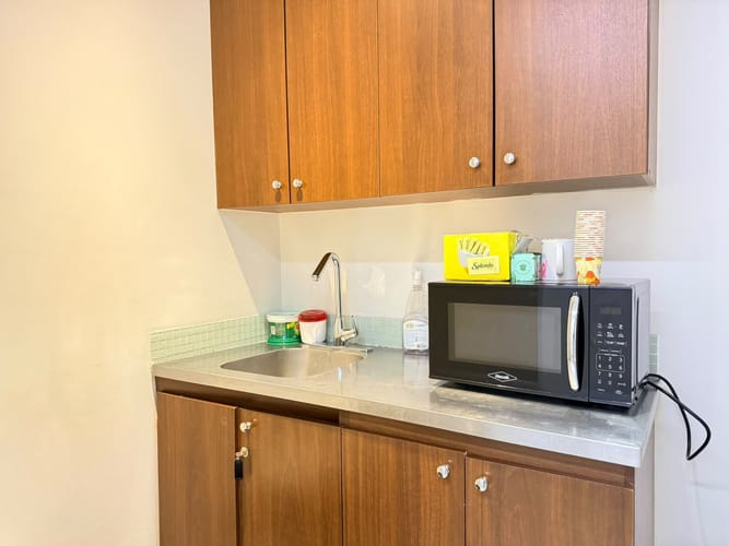 Consultorio en venta en El Poblado, Medellín, 205 m² · foto 4 de 20