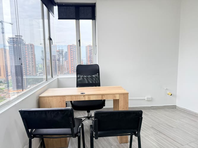 Consultorio en venta en El Poblado, Medellín, 205 m² · foto 16 de 20