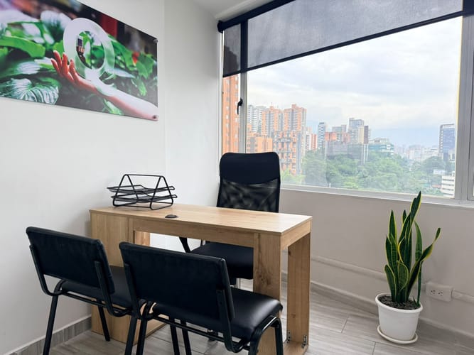 Consultorio en venta en El Poblado, Medellín, 205 m² · foto 11 de 20
