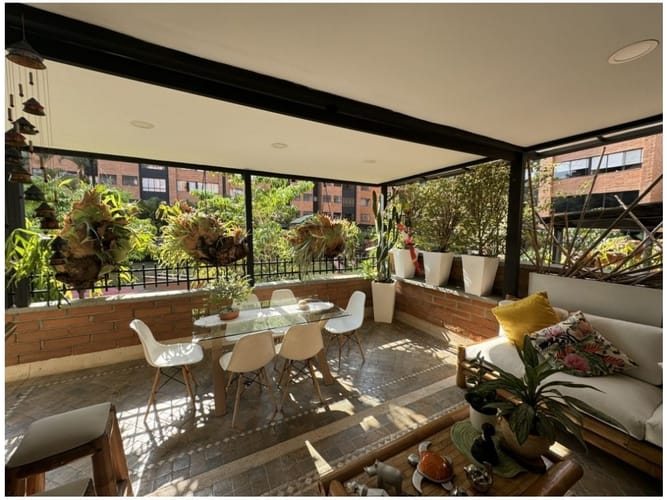 Apartamento de 4 alcobas en venta en El Poblado, Medellín, 188 m² · foto 14 de 24