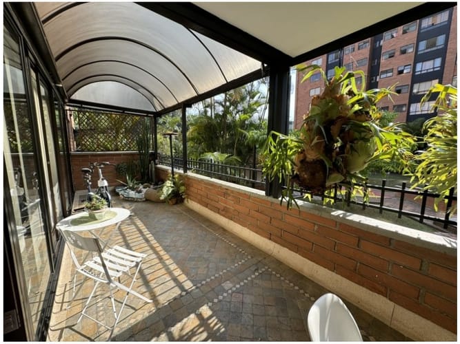 Apartamento de 4 alcobas en venta en El Poblado, Medellín, 188 m² · foto 15 de 24