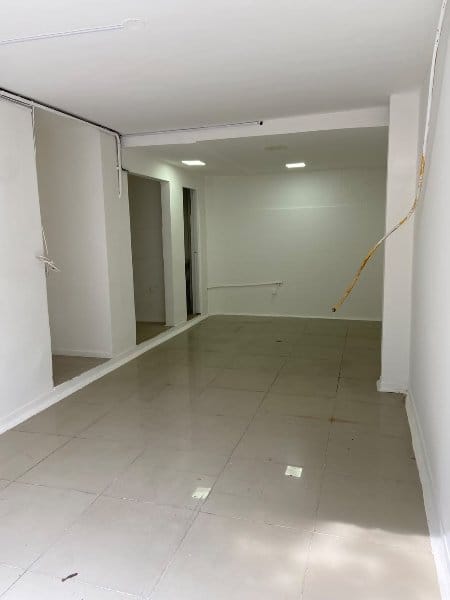 Local en arriendo en La Magnolia, Envigado, 30 m² · foto 2 de 5