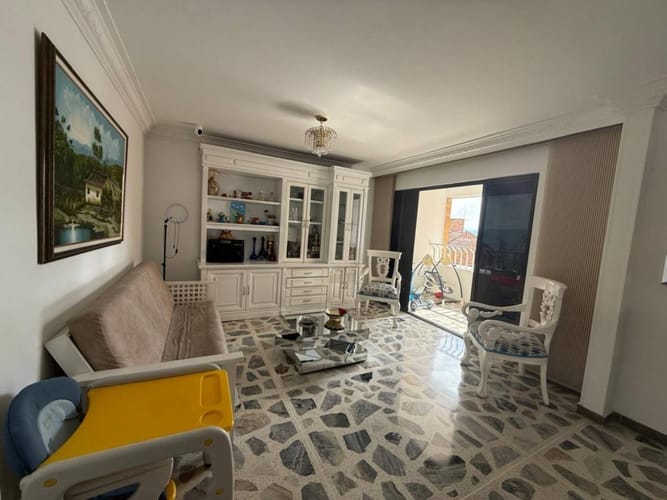 Apartamento de 3 alcobas en venta en Cabecera Del Llano, Bucaramanga, 214 m² · foto 3 de 24