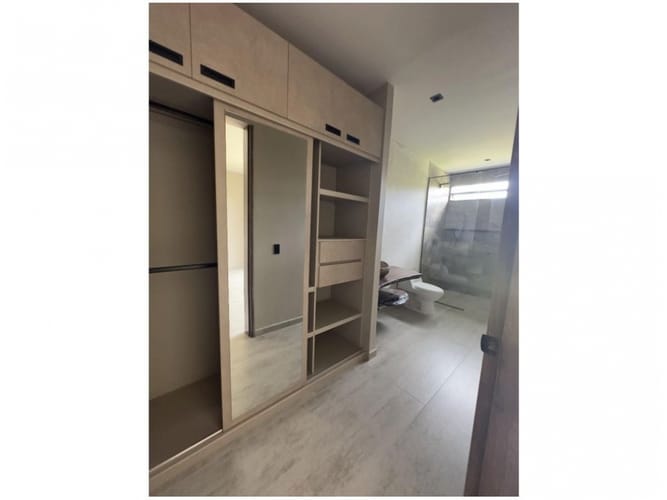 Casa de 4 alcobas en venta en Llano Grande, Rionegro, 525 m² · foto 7 de 14