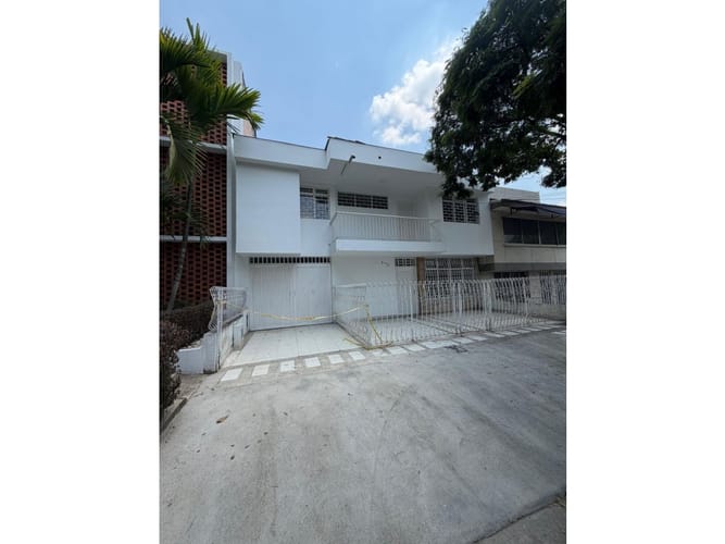 Casa de 6 alcobas en venta en Evaristo Garcia, Cali, 305 m² · foto 5 de 24