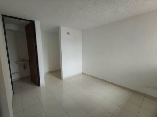 Apartamento de 3 alcobas en arriendo en Conjunto Residencial La Finca Super Manzana 10a, Madrid, 61 m² · foto 8 de 20