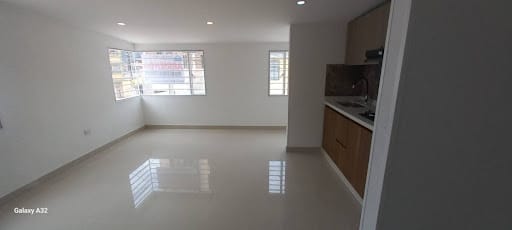 Apartamento de 2 alcobas en arriendo en La Española, Bogotá, 51 m² · foto 3 de 20