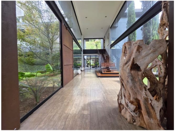 Casa de 4 alcobas en venta en El Poblado, Medellín, 366 m² · foto 5 de 24