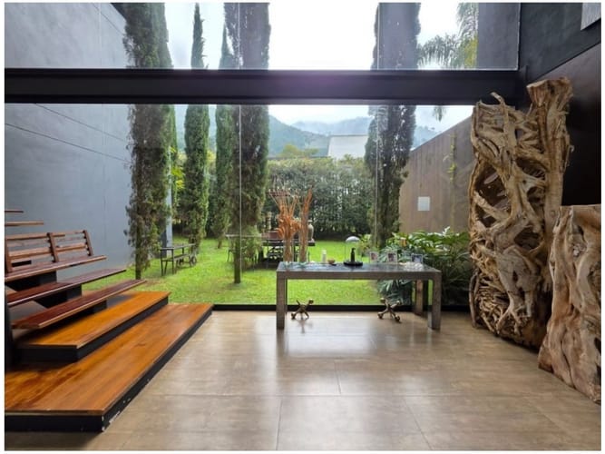 Casa de 4 alcobas en venta en El Poblado, Medellín, 366 m² · foto 7 de 24