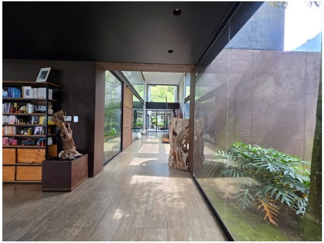 Casa de 4 alcobas en venta en El Poblado, Medellín, 366 m² · foto 10 de 24