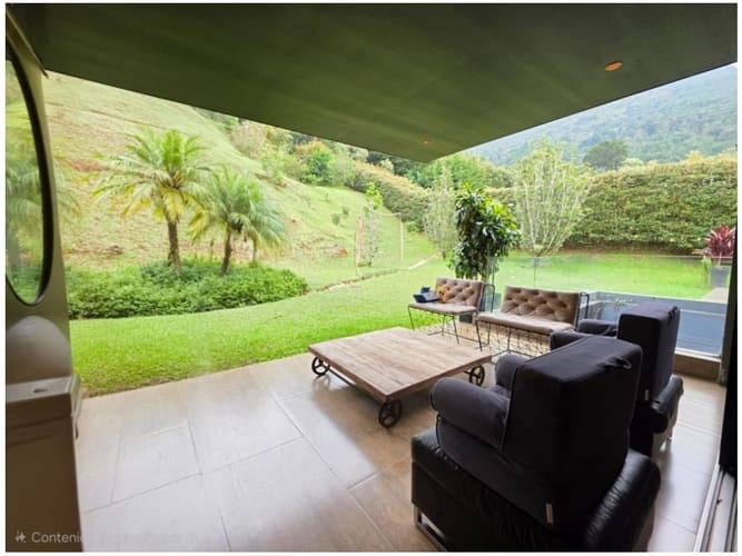Casa de 4 alcobas en venta en El Poblado, Medellín, 366 m² · foto 12 de 24