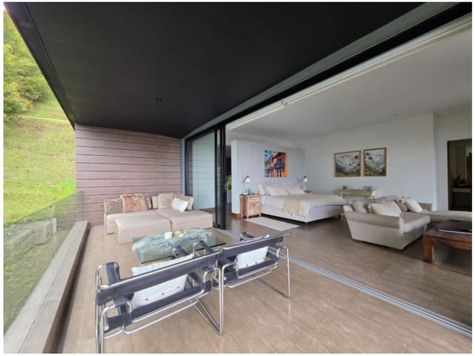 Casa de 4 alcobas en venta en El Poblado, Medellín, 366 m² · foto 15 de 24