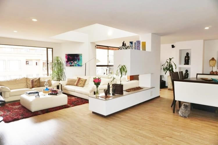 Apartamento de 4 alcobas en venta en Santa Barbara, Bogotá, 255 m² · foto 3 de 15