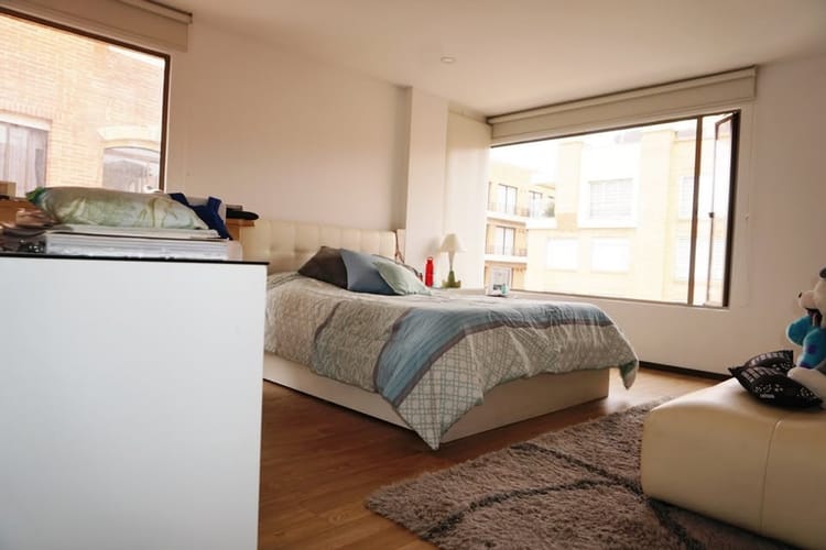 Apartamento de 4 alcobas en venta en Santa Barbara, Bogotá, 255 m² · foto 10 de 15