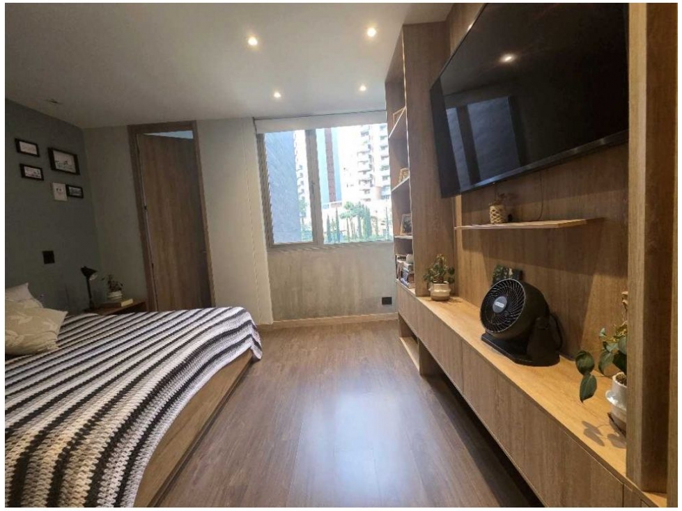 Apartamento en venta en El Poblado, Medellín · foto 11 de 15