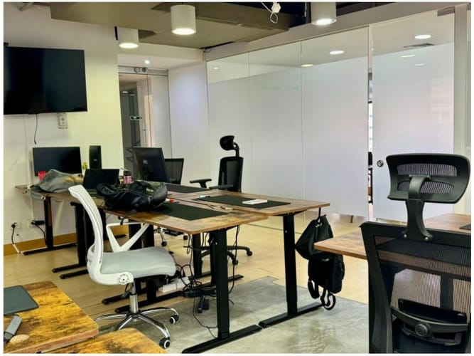Oficina en venta en El Poblado, Medellín, 119 m² · foto 4 de 21