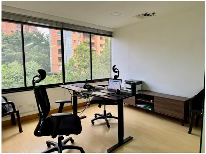 Oficina en venta en El Poblado, Medellín, 119 m² · foto 13 de 21