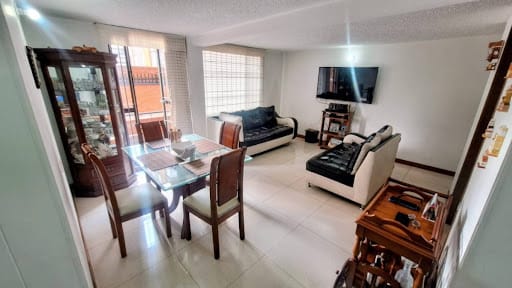 Apartamento de 3 alcobas en venta en Hayuelos, Bogotá, 84 m² · foto 3 de 20