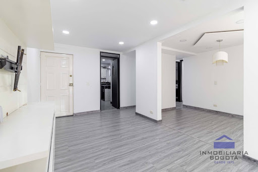 Apartamento en venta en Castilla, Bogotá · foto 2 de 21