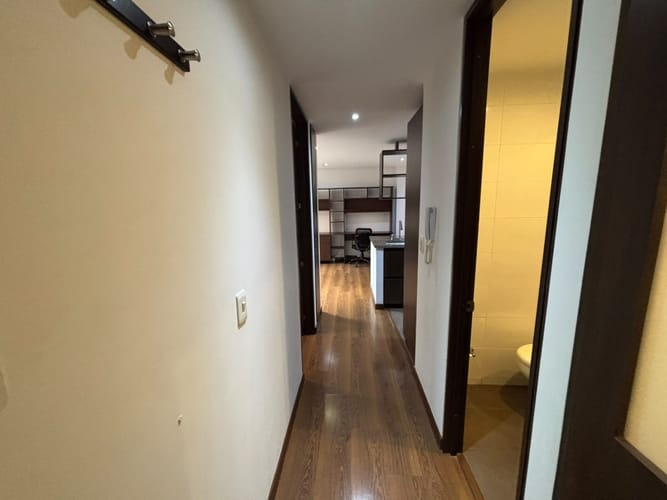 Apartaestudio en arriendo en La Calleja, Bogotá, 40 m² · foto 2 de 12
