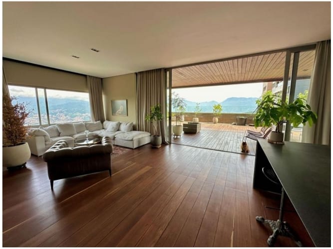 Apartamento de 3 alcobas en venta en El Poblado, Medellín, 531 m² · foto 11 de 24