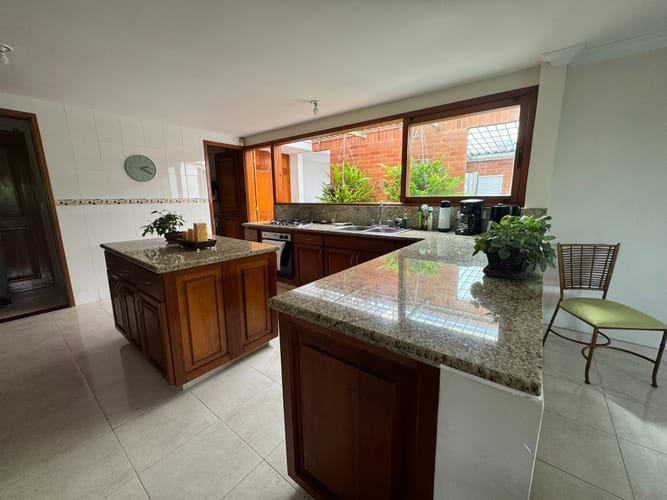 Casa de 4 alcobas en venta en Ciudad Jardin, Cali, 540 m² · foto 16 de 22