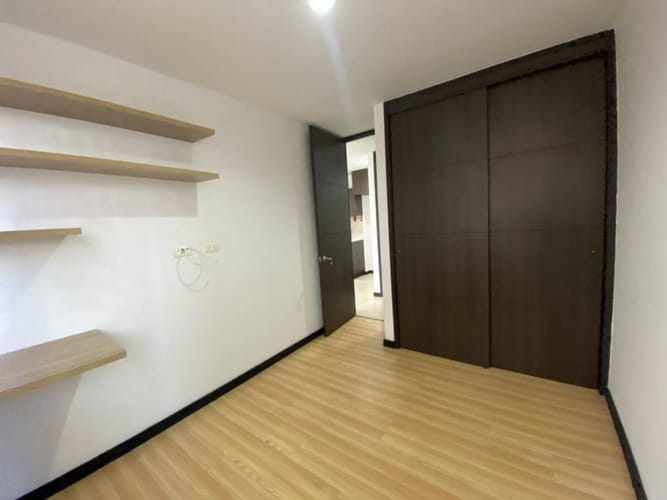 Apartamento de 2 alcobas en arriendo en Altos Del Poblado, Medellín, 67 m² · foto 4 de 15